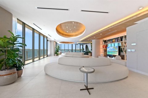 Condominio en alquiler en Miami, Florida, 1 dormitorio, 100.8 m2 № 1922344 - foto 30