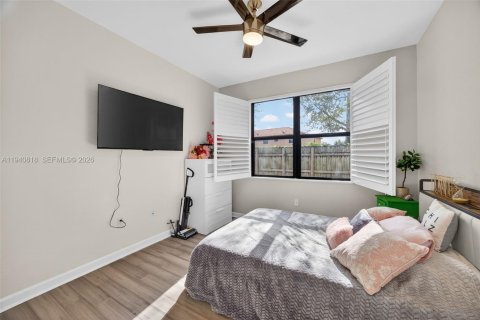 Casa en venta en Homestead, Florida, 4 dormitorios, 164.25 m2 № 1998406 - foto 24