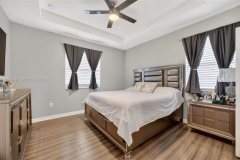 Casa en venta en Homestead, Florida, 4 dormitorios, 164.25 m2 № 1998406 - foto 4