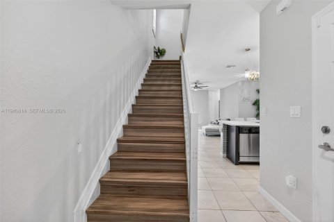 Casa en venta en Homestead, Florida, 4 dormitorios, 164.25 m2 № 1998406 - foto 13