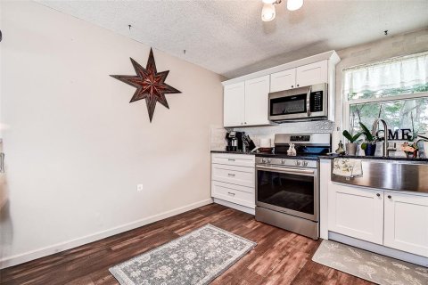 Casa en venta en Pinellas Park, Florida, 2 dormitorios, 104.52 m2 № 1906563 - foto 6