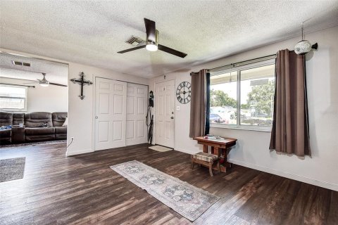 Casa en venta en Pinellas Park, Florida, 2 dormitorios, 104.52 m2 № 1906563 - foto 8