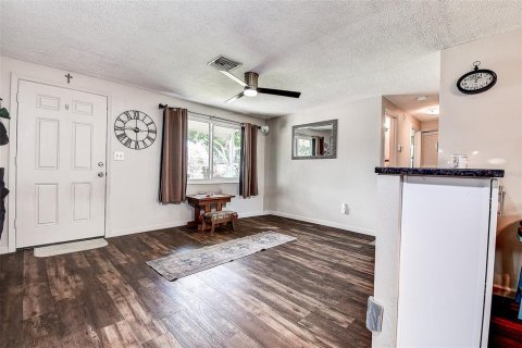 Casa en venta en Pinellas Park, Florida, 2 dormitorios, 104.52 m2 № 1906563 - foto 7