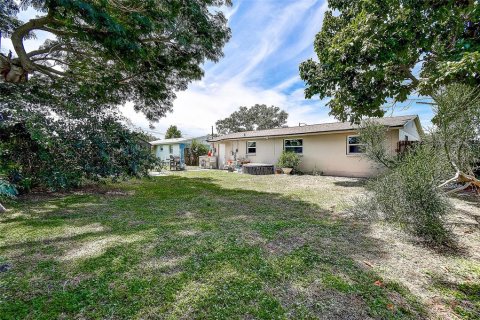 Casa en venta en Pinellas Park, Florida, 2 dormitorios, 104.52 m2 № 1906563 - foto 20