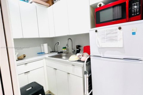 Immobilier commercial à vendre à Miami, Floride № 1981988 - photo 6