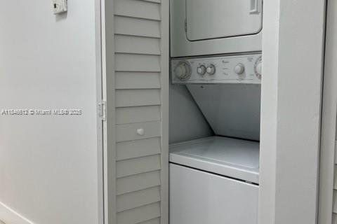 Condo in Weston, Florida, 2 bedrooms  № 1845967 - photo 11