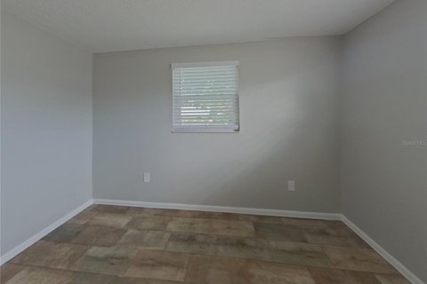 Casa en alquiler en Tarpon Springs, Florida, 3 dormitorios, 115.94 m2 № 1911002 - foto 11