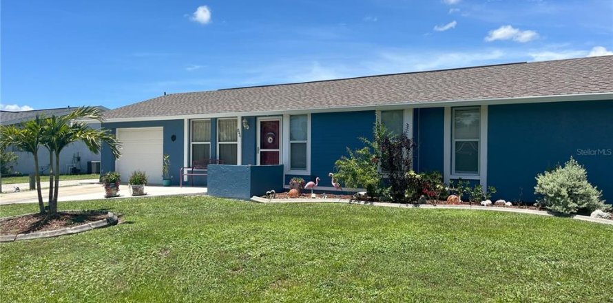 Villa ou maison à Port Charlotte, Floride 3 chambres, 103.86 m2 № 1882745