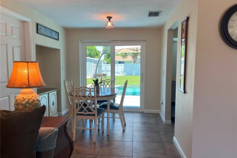 Villa ou maison à vendre à Port Charlotte, Floride: 3 chambres, 103.86 m2 № 1882745 - photo 6