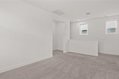 House in Winter Garden, Florida 3 bedrooms, 164.44 sq.m. № 2210739 - photo 16