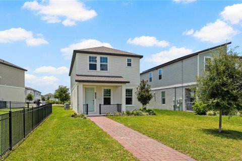 House in Winter Garden, Florida 3 bedrooms, 164.44 sq.m. № 2210739 - photo 3