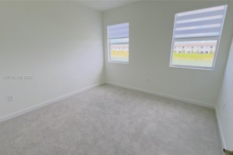 Снять в аренду таунхаус в Хомстед, Флорида 3 спальни, № 1982297 - фото 11