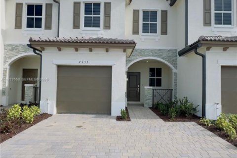 Снять в аренду таунхаус в Хомстед, Флорида 3 спальни, № 1982297 - фото 2