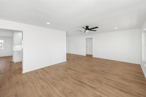 Casa en venta en Pinellas Park, Florida, 2 dormitorios, 153.2 m2 № 2156151 - foto 20