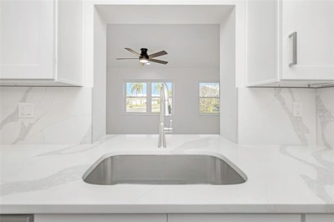 Casa en venta en Pinellas Park, Florida, 2 dormitorios, 153.2 m2 № 2156151 - foto 23
