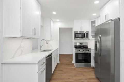 Casa en venta en Pinellas Park, Florida, 2 dormitorios, 153.2 m2 № 2156151 - foto 25