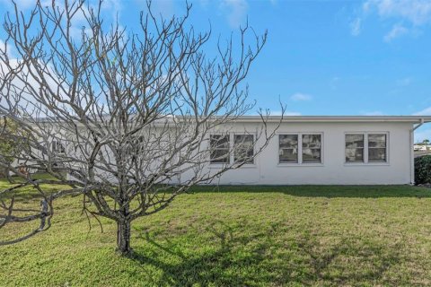 Casa en venta en Pinellas Park, Florida, 2 dormitorios, 153.2 m2 № 2156151 - foto 16