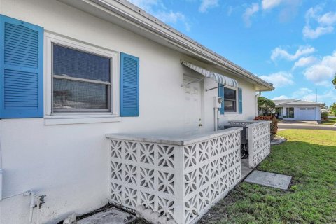 Casa en venta en Pinellas Park, Florida, 2 dormitorios, 153.2 m2 № 2156151 - foto 13