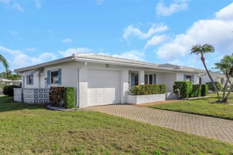 Casa en venta en Pinellas Park, Florida, 2 dormitorios, 153.2 m2 № 2156151 - foto 10