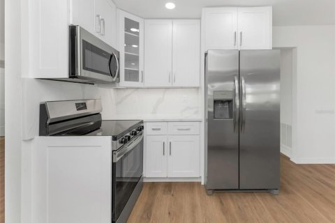 Casa en venta en Pinellas Park, Florida, 2 dormitorios, 153.2 m2 № 2156151 - foto 26
