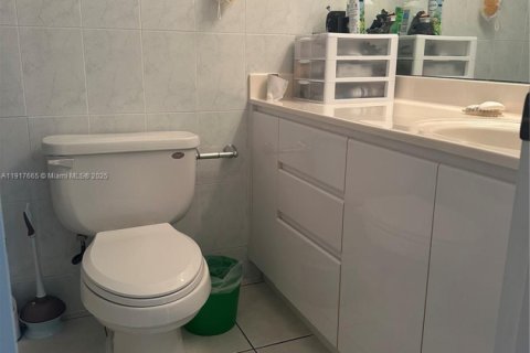 Купить коммерческую недвижимость в Халландейл-Бич, Флорида № 1972311 - фото 23