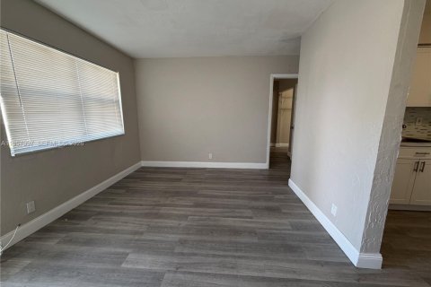 Apartment in Hollywood, Florida 1 bedroom № 2020644 - photo 8