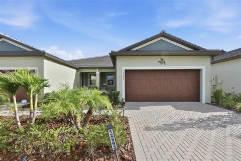 House in Parrish, Florida 3 bedrooms, 141.3 sq.m. № 2221326