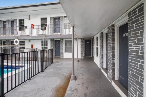 Immobilier commercial à vendre à Hollywood, Floride № 2027913 - photo 7