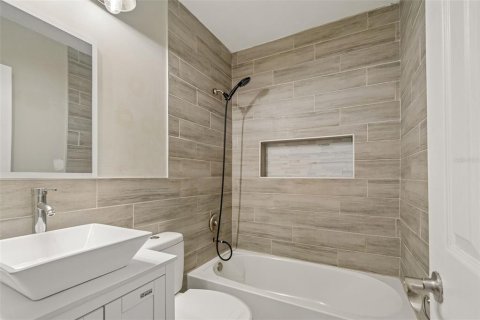 Villa ou maison à vendre à Pinellas Park, Floride: 3 chambres, 118.91 m2 № 2266734 - photo 16