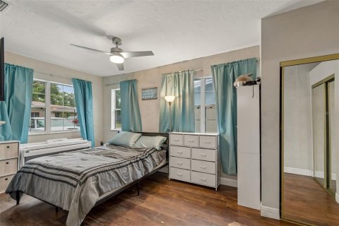Villa ou maison à vendre à Pinellas Park, Floride: 3 chambres, 118.91 m2 № 2266734 - photo 21