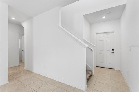 Casa en alquiler en Zephyrhills, Florida, 3 dormitorios, 141.95 m2 № 1837863 - foto 5
