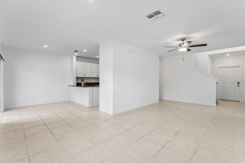 Casa en alquiler en Zephyrhills, Florida, 3 dormitorios, 141.95 m2 № 1837863 - foto 4