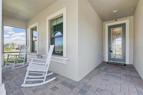 House in Riverview, Florida 5 bedrooms, 292.36 sq.m. № 1912689 - photo 3