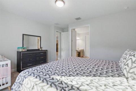 House in Riverview, Florida 5 bedrooms, 292.36 sq.m. № 1912689 - photo 23