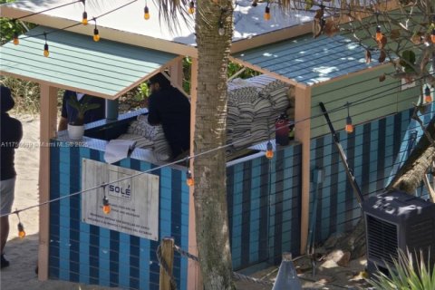 Condominio en venta en Sunny Isles Beach, Florida, 2 dormitorios, 111.58 m2 № 1962816 - foto 28