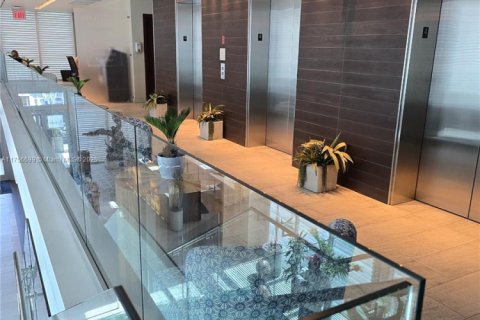 Condominio en venta en Sunny Isles Beach, Florida, 2 dormitorios, 111.58 m2 № 1962816 - foto 20