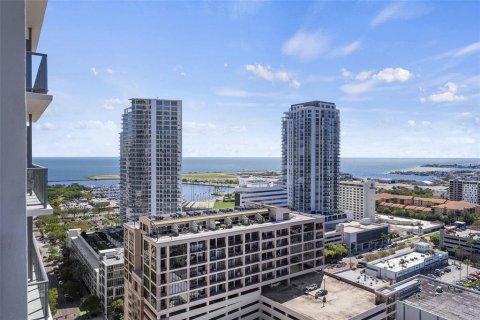 Condominio en venta en Saint Petersburg, Florida, 3 dormitorios, 201.32 m2 № 2091567 - foto 10