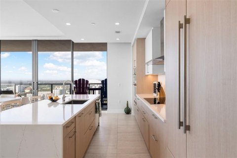 Condominio en venta en Saint Petersburg, Florida, 3 dormitorios, 201.32 m2 № 2091567 - foto 5