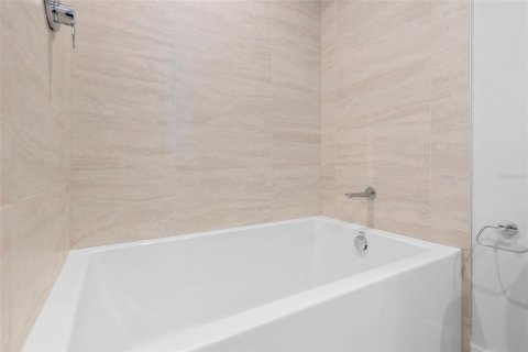 Condominio en venta en Saint Petersburg, Florida, 3 dormitorios, 201.32 m2 № 2091567 - foto 8