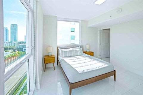 Condo in Sunny Isles Beach, Florida, 3 bedrooms  № 1948192 - photo 14