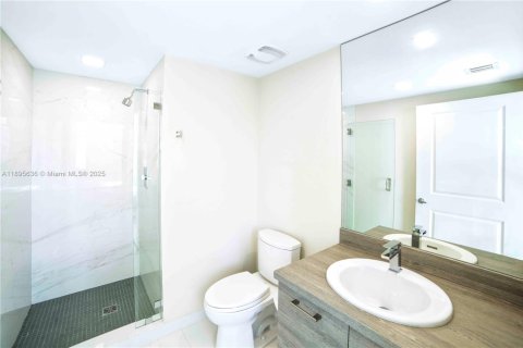Condo in Sunny Isles Beach, Florida, 3 bedrooms  № 1948192 - photo 16
