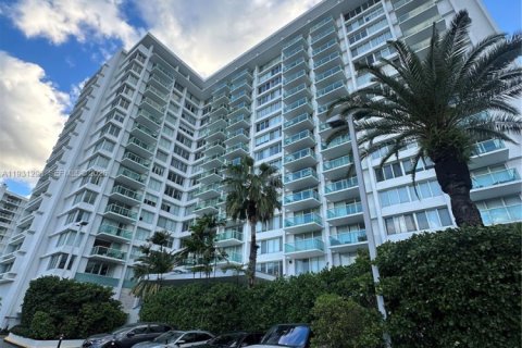 Copropriété à vendre à Miami Beach, Floride: 1 pièce, 57.51 m2 № 1989855 - photo 29