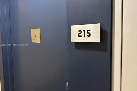 Copropriété à vendre à Miami Beach, Floride: 1 pièce, 57.51 m2 № 1989855 - photo 14