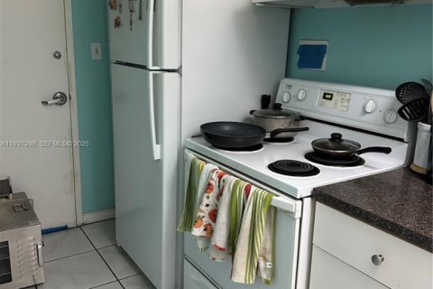 Copropriété à vendre à Miami Beach, Floride: 1 pièce, 57.51 m2 № 1989855 - photo 3