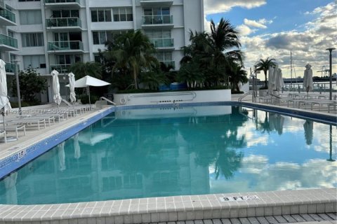 Copropriété à vendre à Miami Beach, Floride: 1 pièce, 57.51 m2 № 1989855 - photo 22