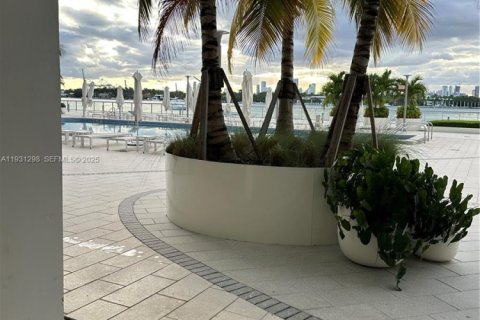 Copropriété à vendre à Miami Beach, Floride: 1 pièce, 57.51 m2 № 1989855 - photo 27