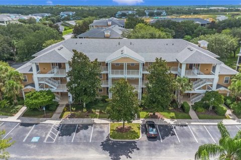 Condo in Davenport, Florida, 2 bedrooms  № 1625029 - photo 1