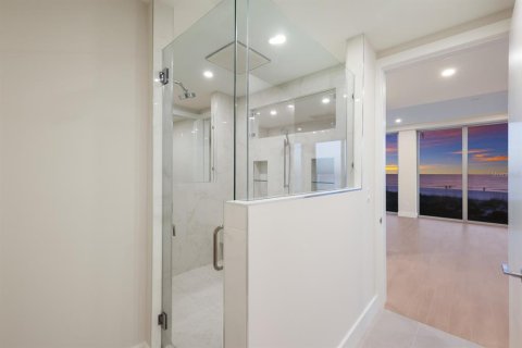 Condo in Sarasota, Florida, 4 bedrooms  № 1149178 - photo 17