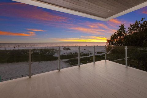 Condo in Sarasota, Florida, 4 bedrooms  № 1149178 - photo 8