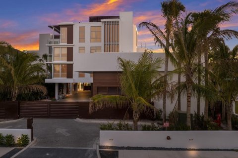 Condo in Sarasota, Florida, 4 bedrooms  № 1149178 - photo 1